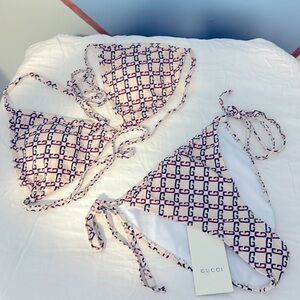 🌴Cute Bikini🌴 with GG logo Cream base color with Blue and Maroon G’s